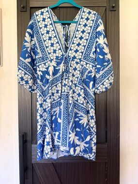 Blue and White Floral V-Neck Tunic Dress